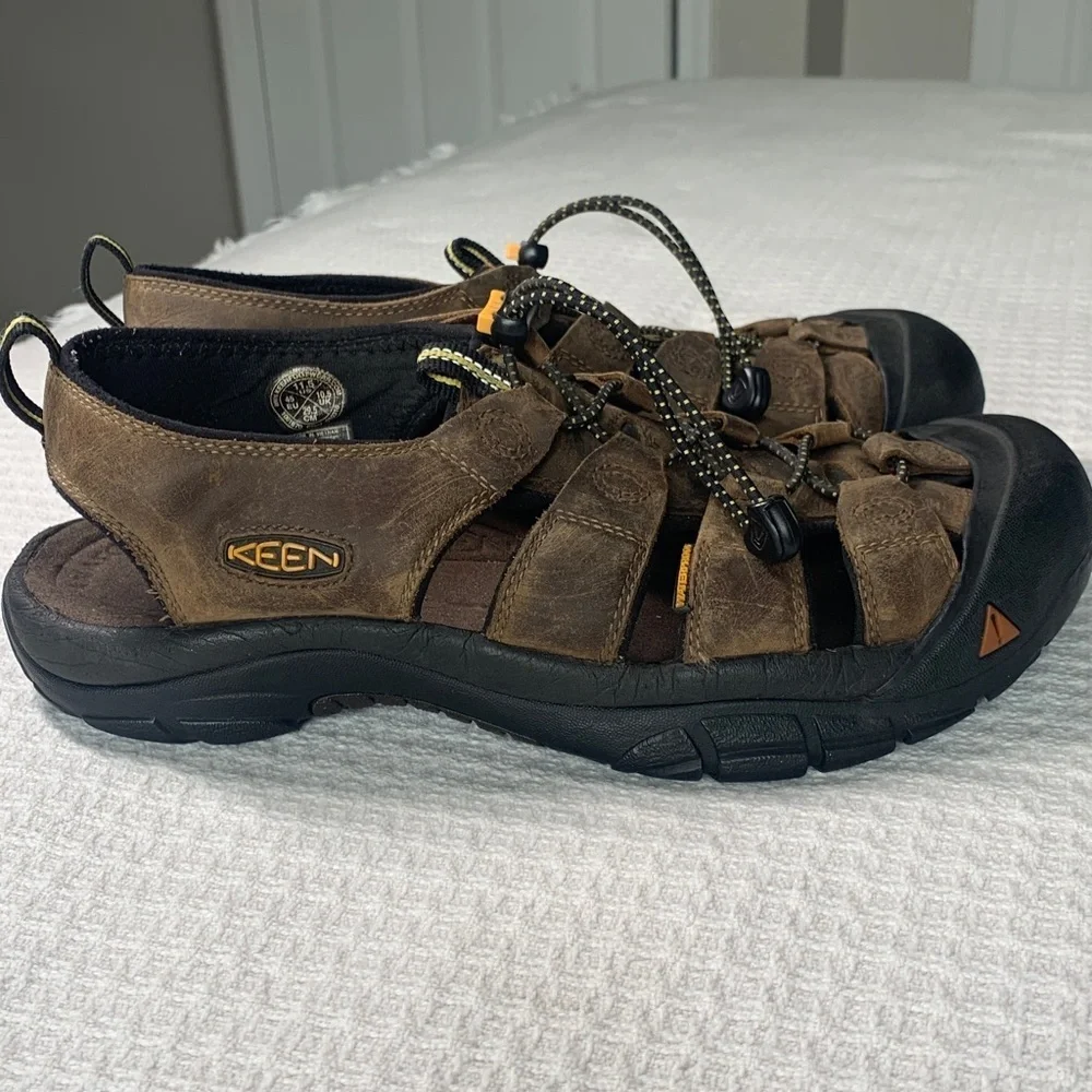 Keen Newport leather sandal size 11.5